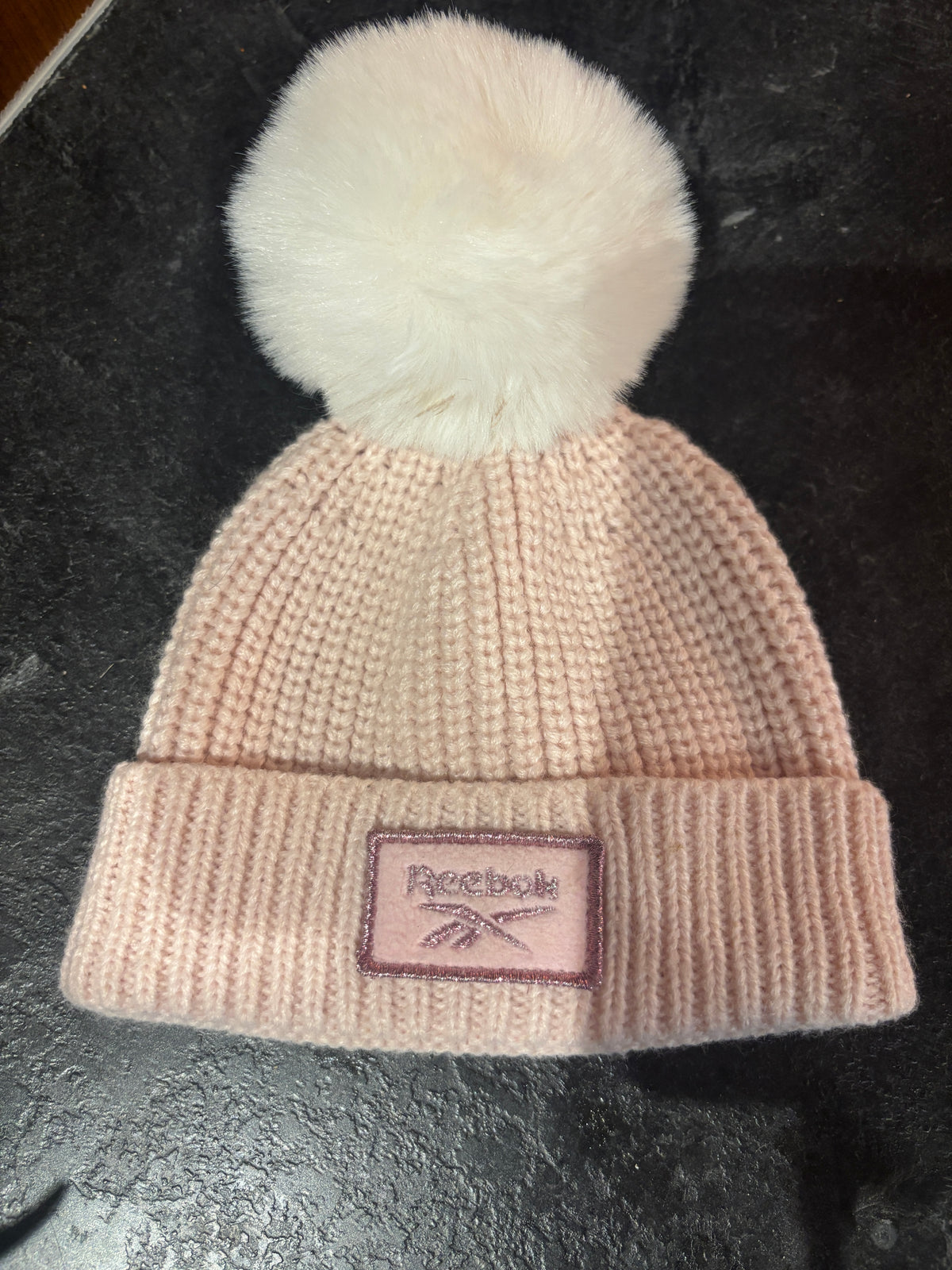 Tuque Reebok 0-6 mois