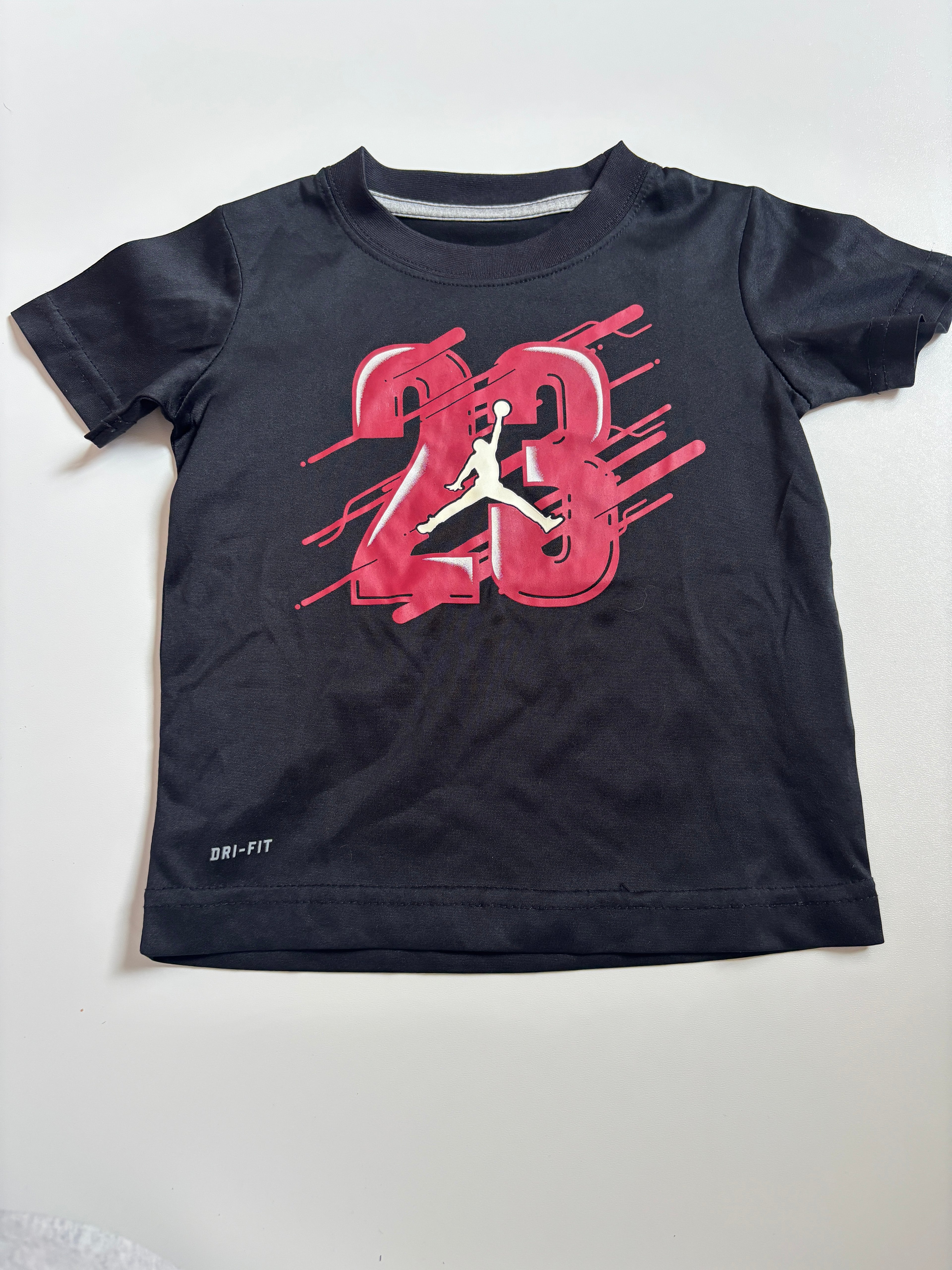 T-shirt Jordan 2T