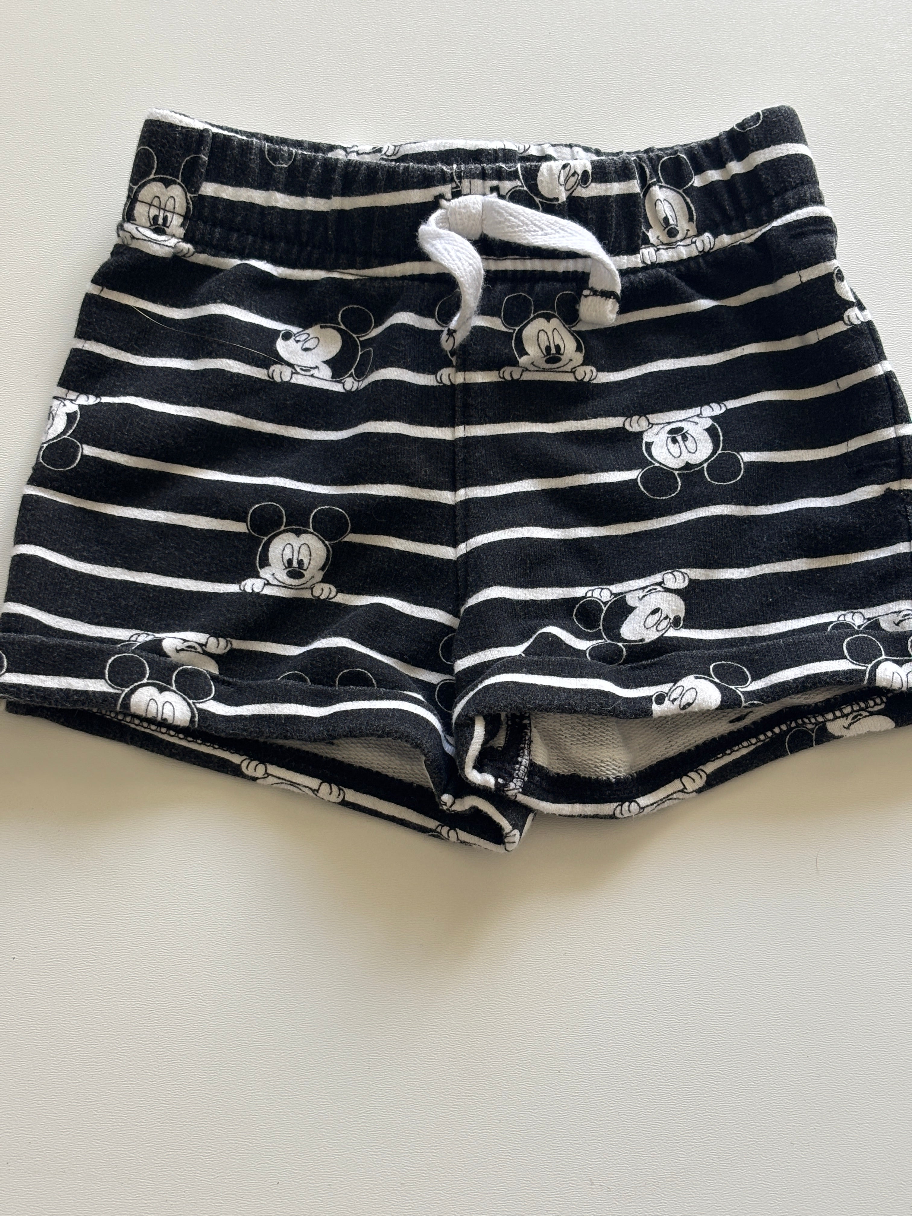 Short Disney 3 mois