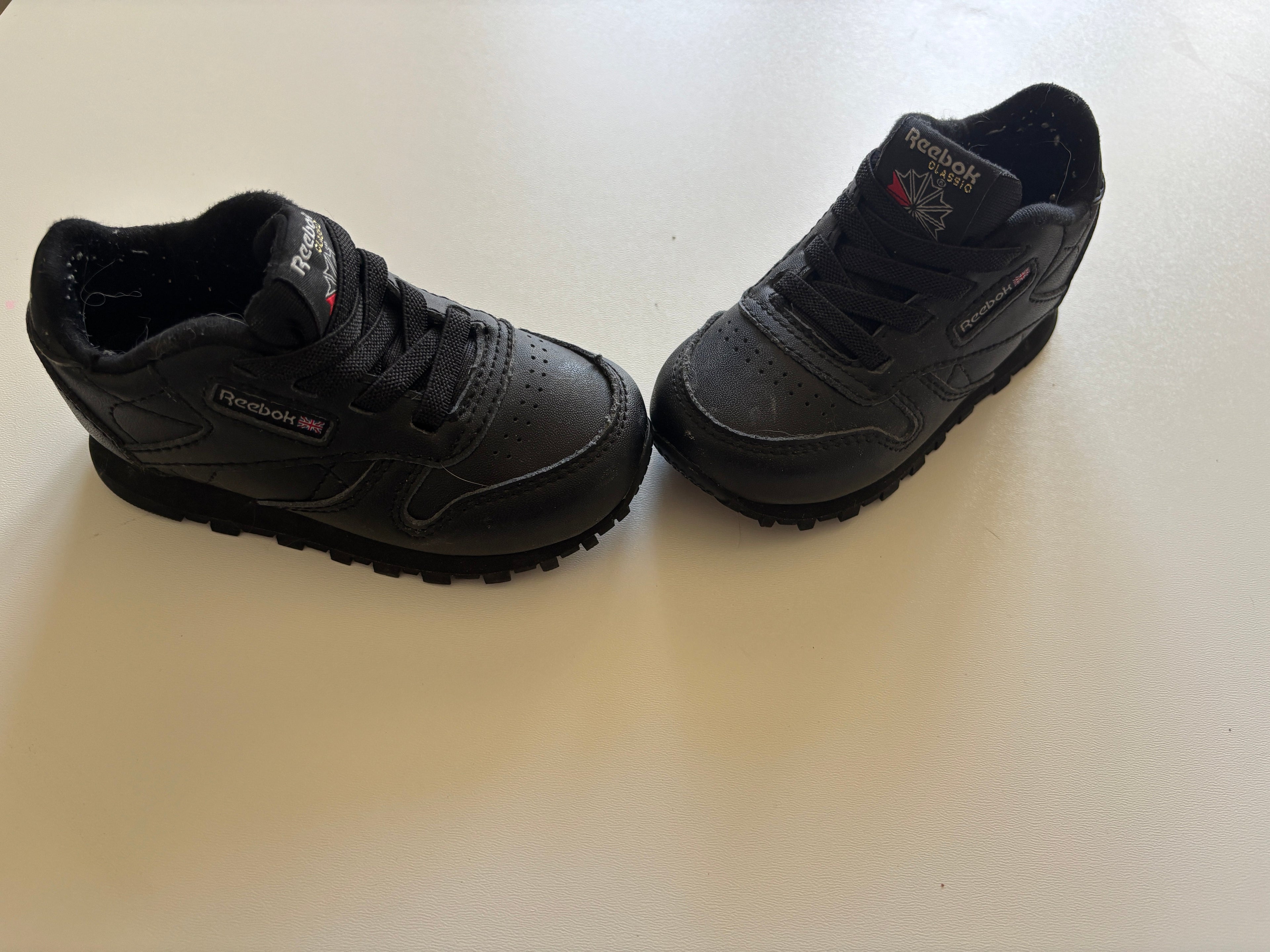 Soulier Reebok Classic grandeur 6 (Pratiquement jamais porté)