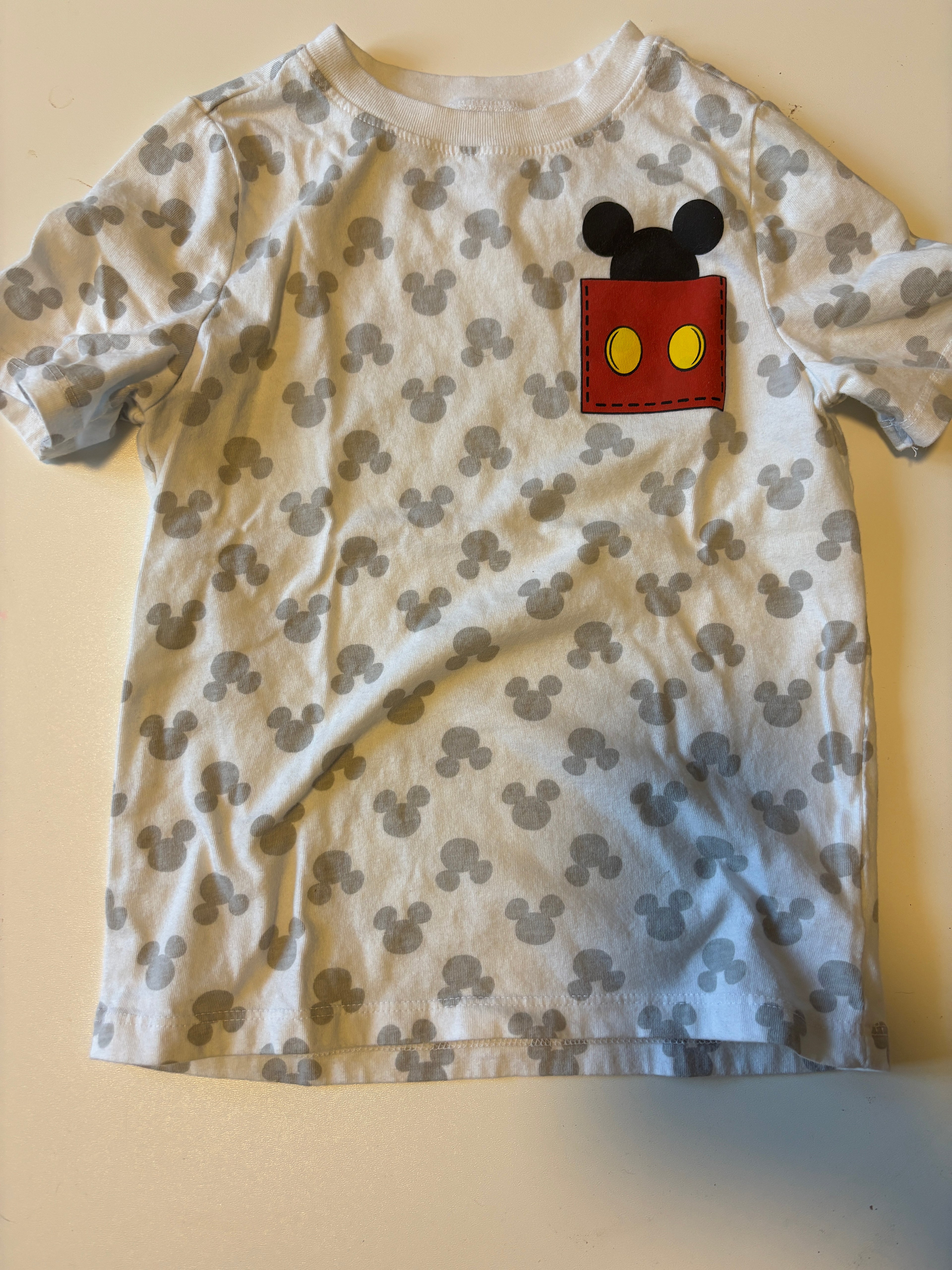 T-Shirt Disney Old Navy 5T